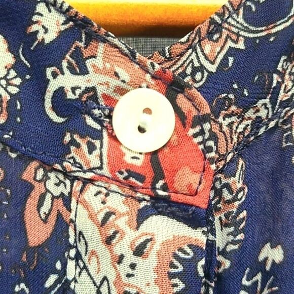 Octavia Button Down Sheer Blouse Size Small - Picture 9 of 12